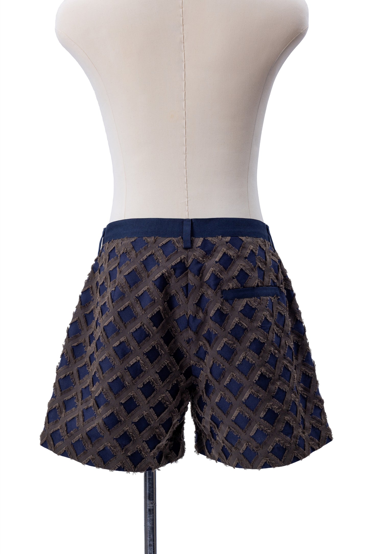 Diamond Lattice Fringe Jacquard Tailored Shorts - MH26AP04B