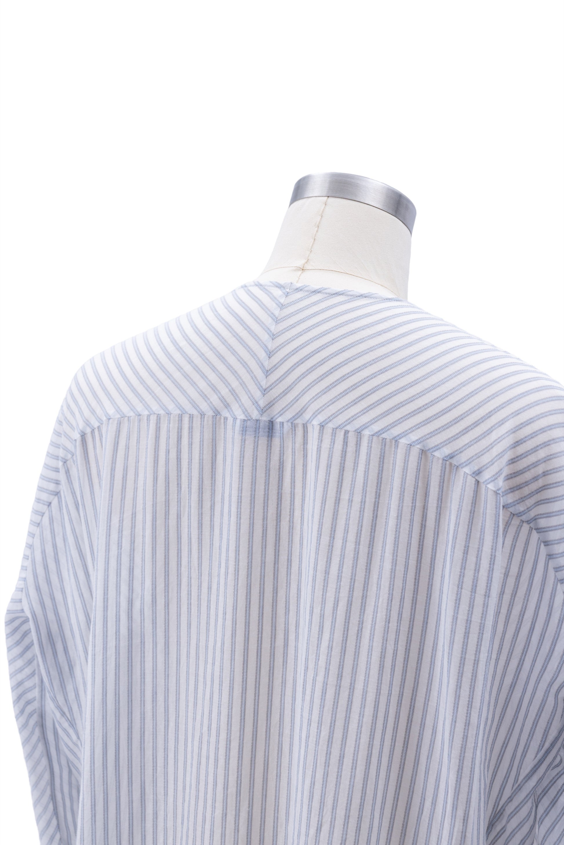 Bias-Cut Sleeves Collarless Shirt - MH26AST02A
